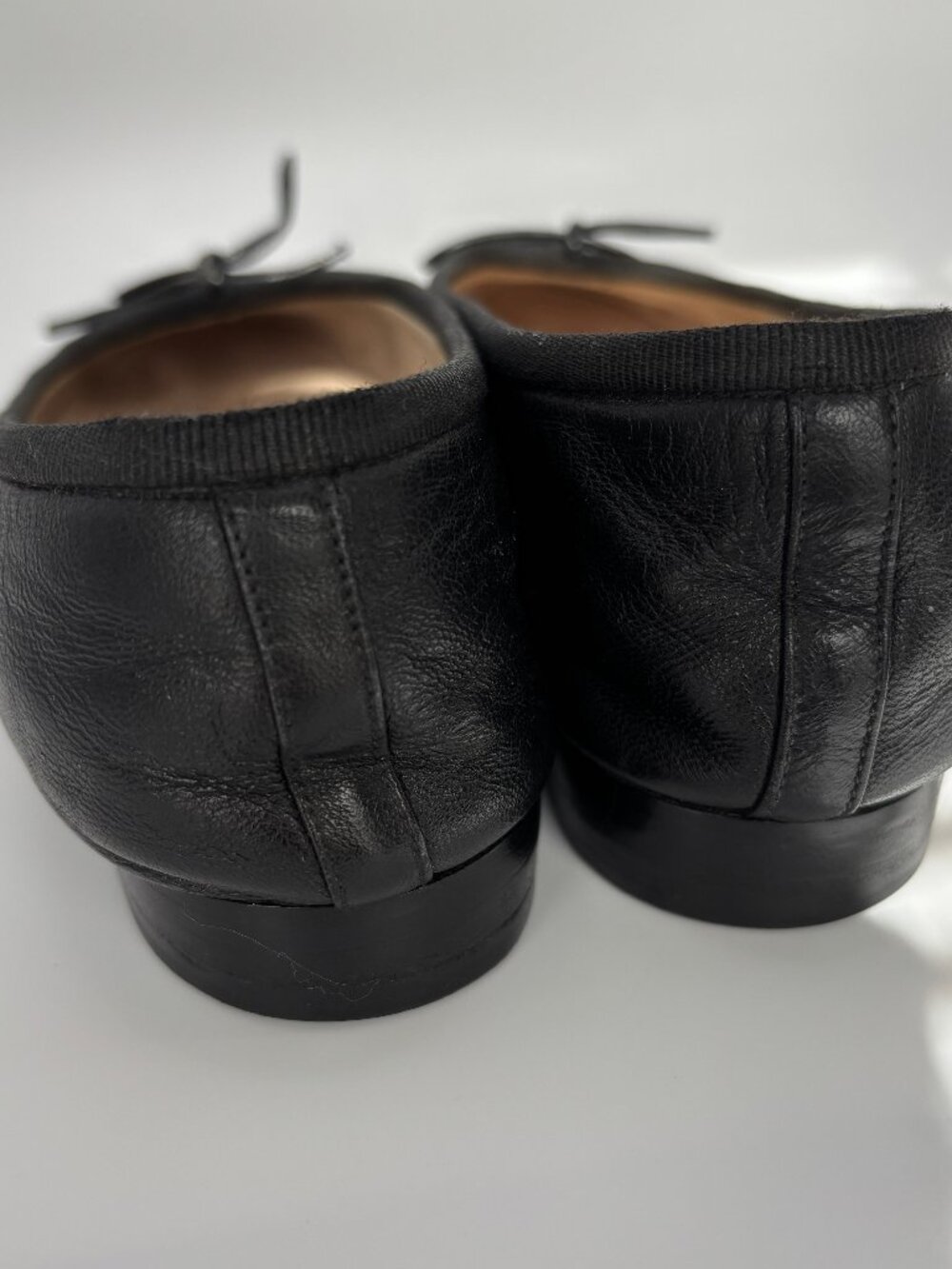 CHANEL Black Leather CC Logo Bow Ballet Flats Size 35.5 - Picture 6 of 8